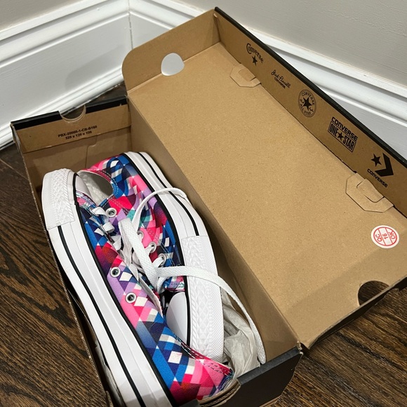 Converse Chuck Taylor All Stars UNIQUE Multicolor- Size 8 - Picture 3 of 8